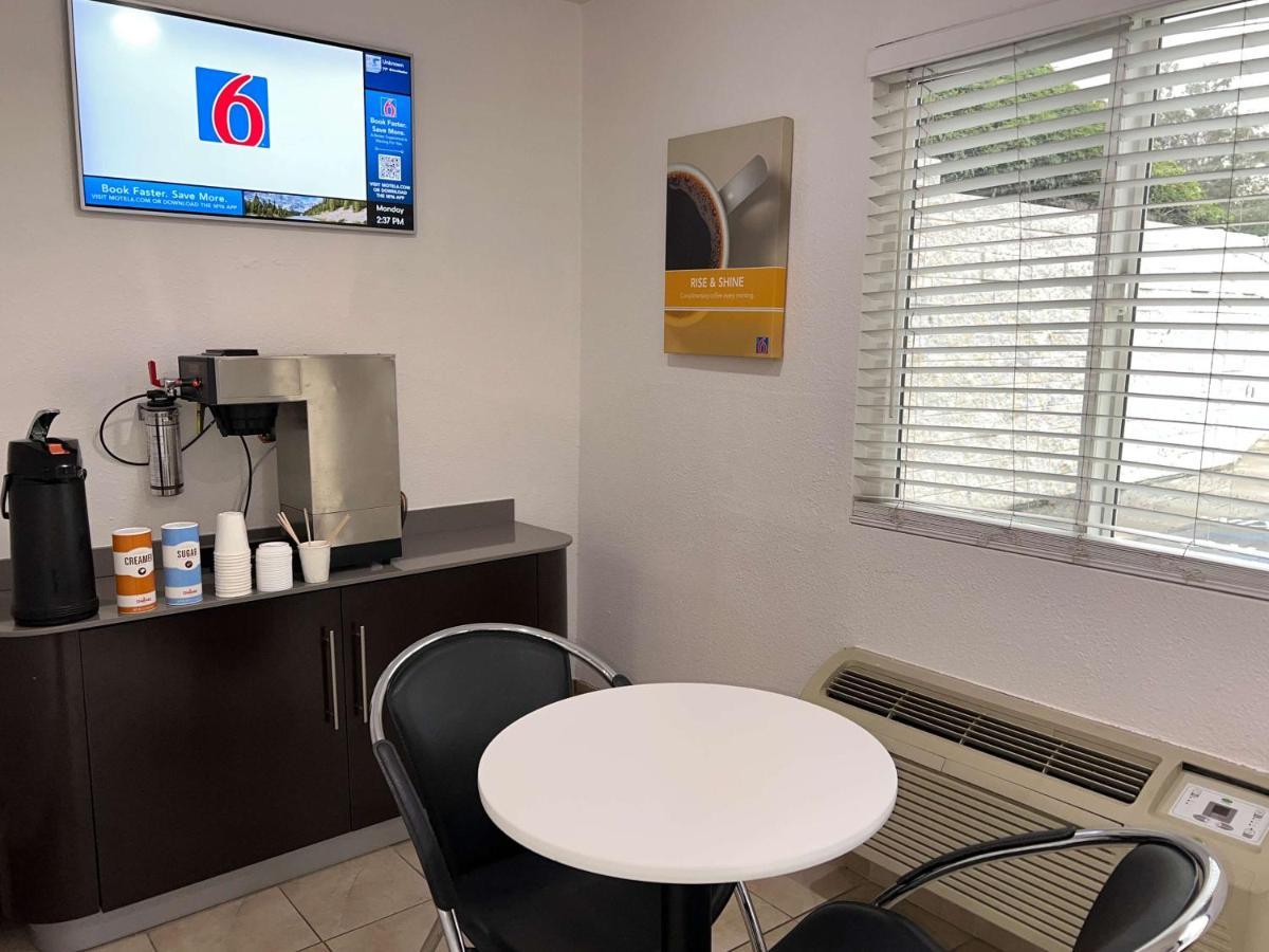Motel 6-Orange, Ca - Anaheim Esterno foto