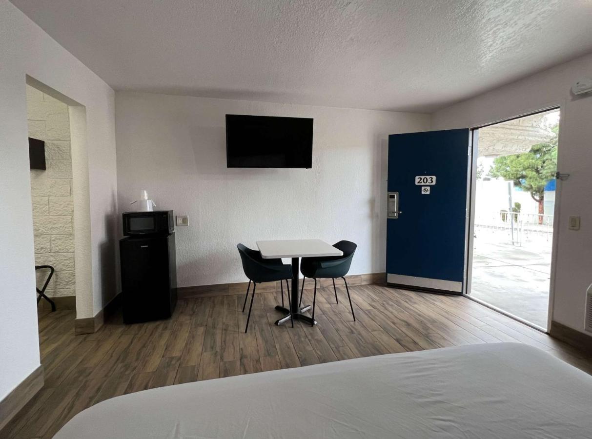 Motel 6-Orange, Ca - Anaheim Esterno foto